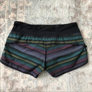 Lululemon Speed Short Poncho Stripe 4 like new